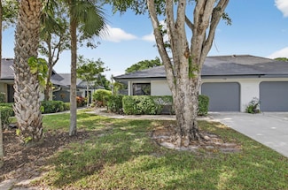 5082 Pine Dr, Boynton Beach, FL 33437