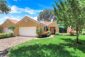 736 Reef Point Cir Unit 125-0, Naples, FL 34108