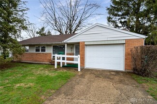 707 W Lake Ave, New Carlisle, OH 45344