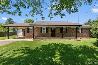 39555 County Road 227a, Campbell, MO 63933