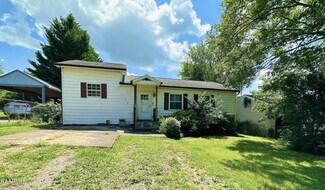1122 Mcarthur Rd, Maryville, TN 37804