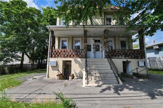 38 Arthur Ave, Staten Island, NY 10305