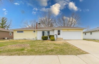 1108 S State St, Fairmont, MN 56031