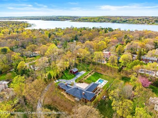 8 Edgewood Rd, Rumson, NJ 07760