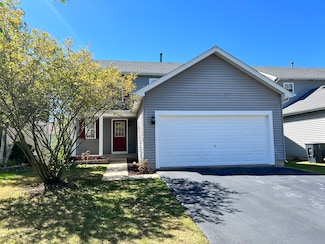 2174 N Arapahoe Trail, Round Lake Heights, IL 60073