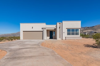 1851 Las Piedras Ct, Alamogordo, NM 88310