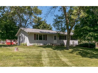 307 Essex Ave SW, Swisher, IA 52338