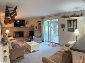 125 Laurie Ln, Grand Island, NY 14072
