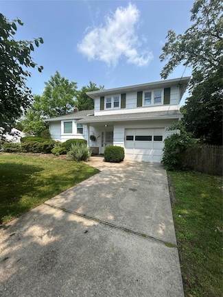 161 Copiague Place, Copiague, NY 11726