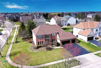 1191 White Chapel Ln, Algonquin, IL 60102