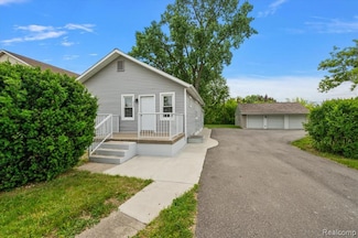 233 W 11 Mile Rd, Madison Heights, MI 48071