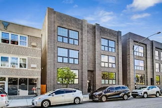 5824 N Lincoln Ave, Chicago, IL 60659