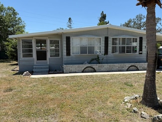 5 Tahitian Dr, Ellenton, FL 34222