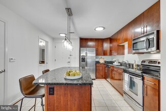 157 Fleet St Unit 308, Oxon Hill, MD 20745