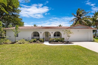 4060 Lake Dr, Coconut Creek, FL 33066