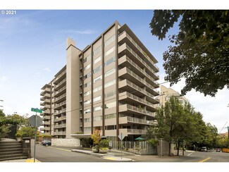 2323 SW Park Place Unit 306, Portland, OR 97205
