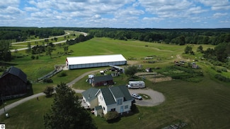 1734 Green Rd, West Branch, MI 48661