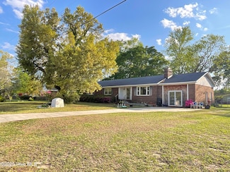 304 Mary Ave, Castle Hayne, NC 28429