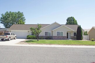 3248 Ravens Crest Dr, Montrose, CO 81401