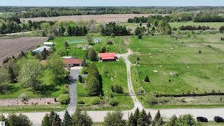 631 N Kobs Rd, Tawas City, MI 48763