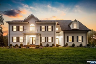 8 Elbert St, Ramsey, NJ 07446