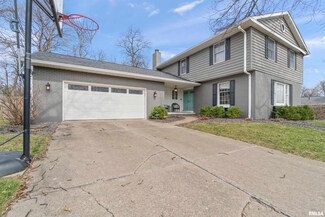 4707 W Lynnbrook Dr, Peoria, IL 61615