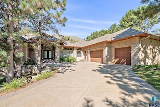 3209 S Nic Ann Ct Ct, Sioux Falls, SD 57103