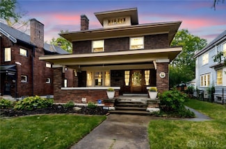 631 Belmonte Park N, Dayton, OH 45405
