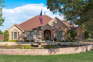 106 Martinek Ln, Palmer, TX 75152