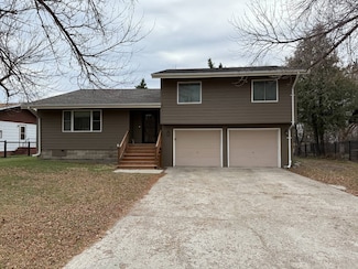 411 10th St W, Bottineau, ND 58318