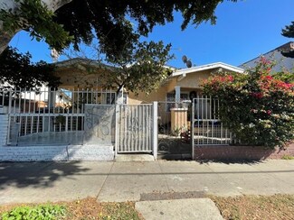 6812 Compton Ave, Los Angeles, CA 90001