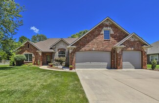 714 Parkmor Heights Ave, Nixa, MO 65714