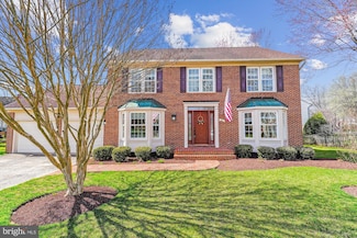 6 Vinson Ct, Sterling, VA 20165