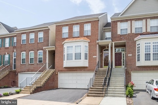 4709 Great Heron Cir, Fairfax, VA 22033