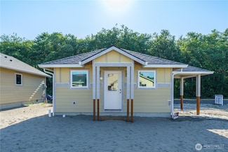 119 7th St SW, Long Beach, WA 98631
