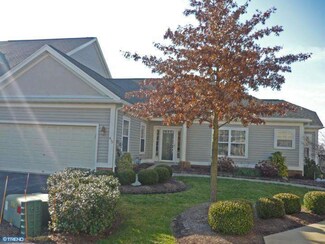 419 Oak Hill Ln, Wyomissing, PA 19610