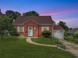 35 Locust Ln, Pittsburgh, PA 15241
