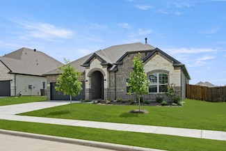 428 Burrow Dr, Waxahachie, TX 75167