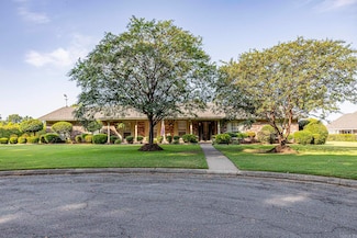 2106 Beumer St, Stuttgart, AR 72160