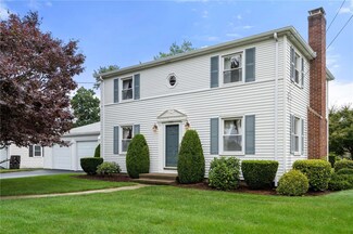 125 Belmont Rd, Cranston, RI 02910