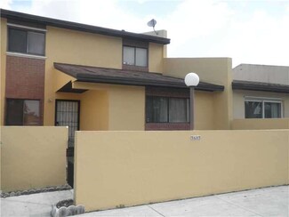 5685 NW 194th Ln, Miami Gardens, FL 33055