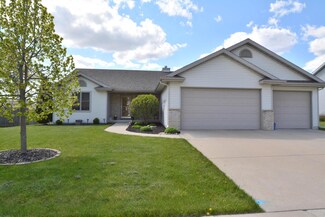 128 Mark Dr, Johnson Creek, WI 53038