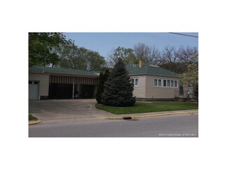 117 Elm St, Paoli, IN 47454