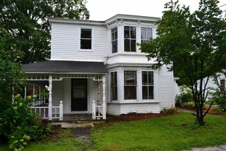 11 Carver St, Brandon, VT 05733