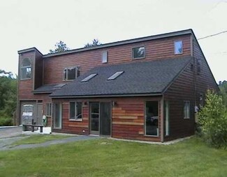 11 Mountain Rd, Wiscasset, ME 04578