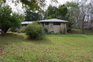 1153 Thomas 84 Rd, Eighty Four, PA 15330