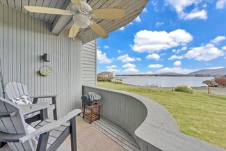 70 Clubhouse Towers Cir Unit 617, Moneta, VA 24121