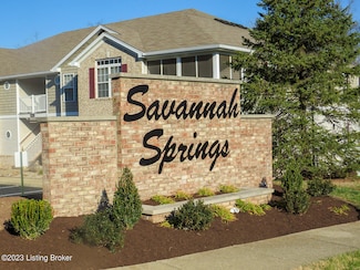 8301 Savannah Springs Ct Unit 302, Louisville, KY 40219