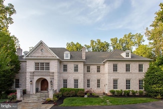 1034 Founders Ridge Ln, McLean, VA 22102