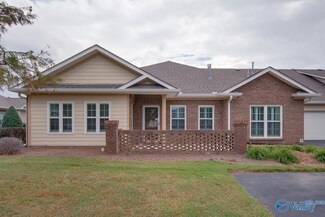 13 Valley Way Cir SE, Huntsville, AL 35802